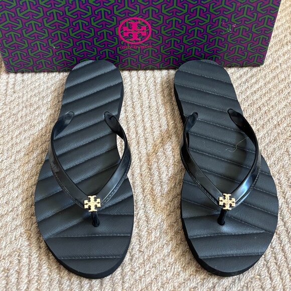 Tory Burch Kira Flip Flop - Picture 11 of 12